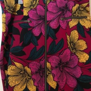 Worthington pencil skirt zip front